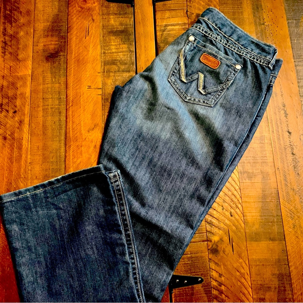 Wrangler boot cut jeans, size 13/14 x 32, NWOT